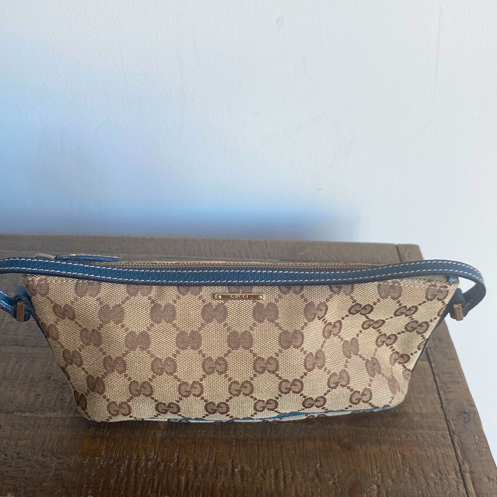 Gucci pochette authentic